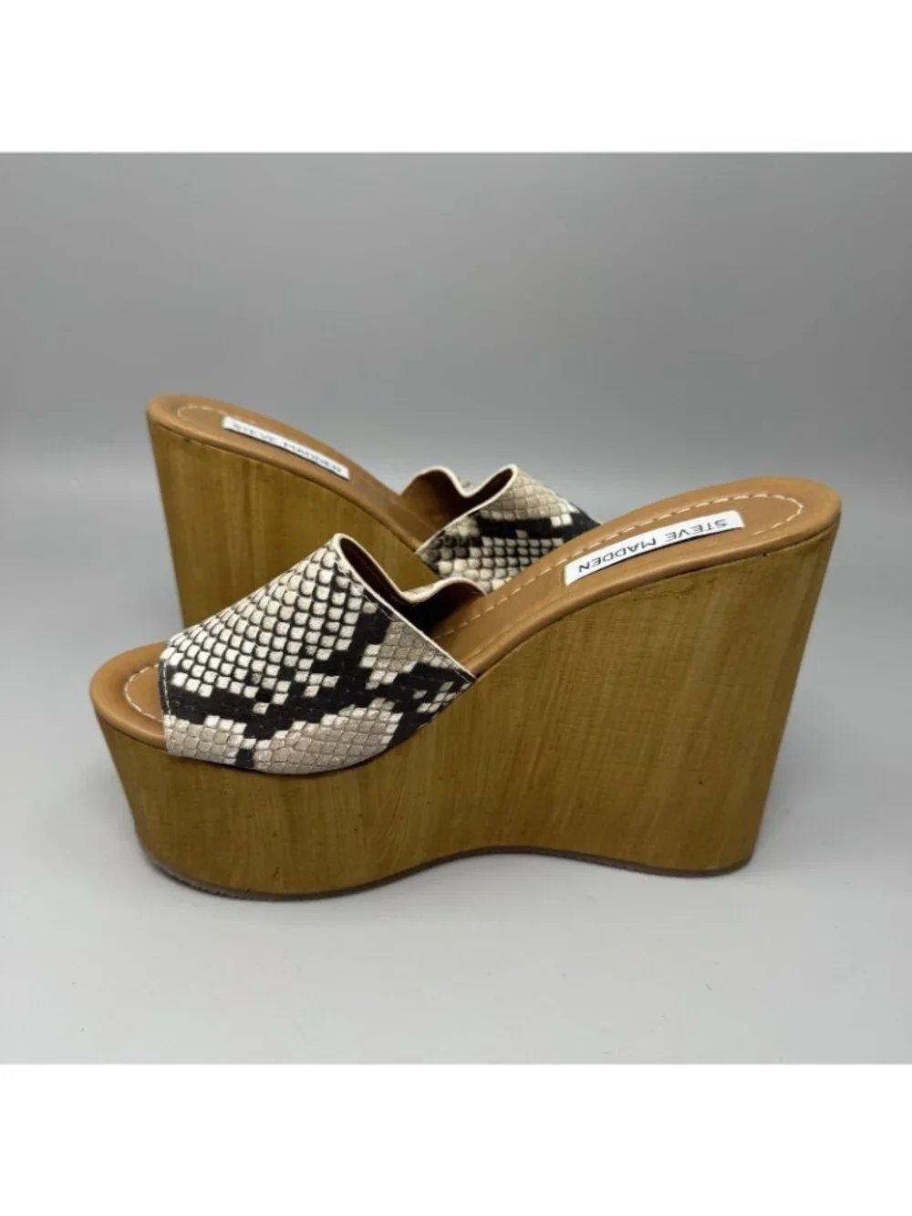 Steve Madden Sandra  Snakeskin Y2K Chunky Platform Block Heel Sandals Size 8